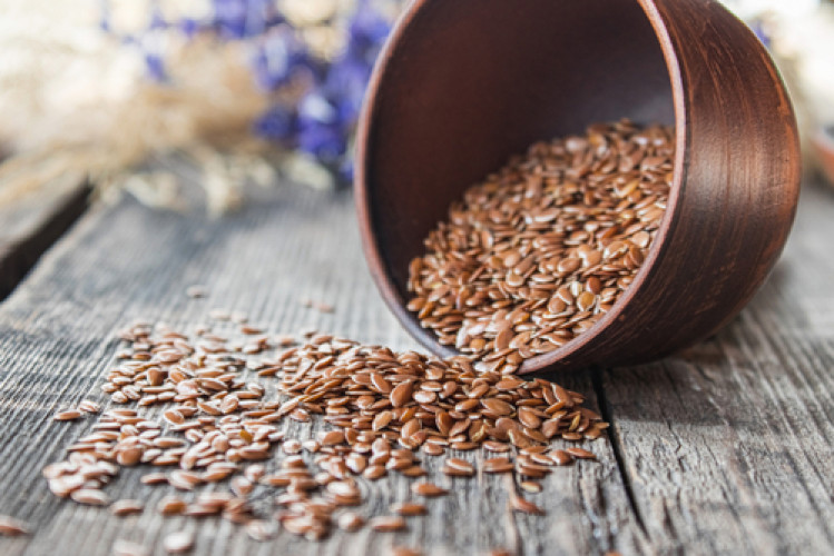 Eco-Test January 2022: Flaxseeds contaminated with mineral oils (MOSH/MOAH) and hydrocyanic acid (cyanide) Eco-Test January 2022: Flaxseeds contaminated with mineral oils (MOSH/MOAH) and hydrocyanic acid (cyanide)
